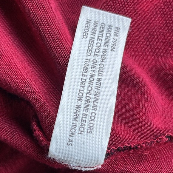 Soma Sleep Shirt Womens Large Red Lace Print Nightgown Loungewear Soft Rayon - Picture 6 of 10